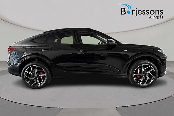 Audi Q6 e-tron 2 of 5
