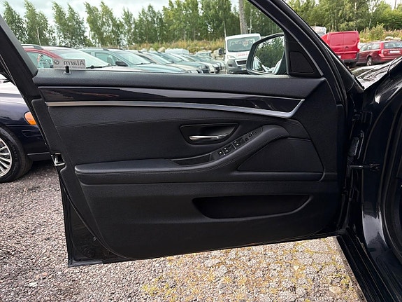 BMW 520d 19 of 23