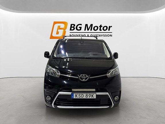 Toyota Proace 2 of 5