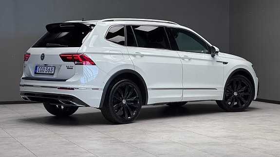 Volkswagen Tiguan Allspace 16 of 20
