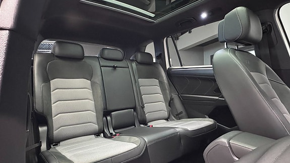Volkswagen Tiguan Allspace 12 of 20