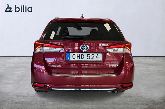 Toyota Auris 5 of 5