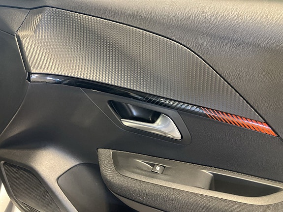 Peugeot 208 17 of 20
