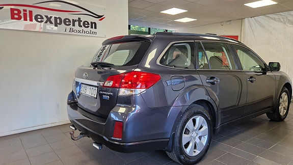 Subaru Outback 5 of 5