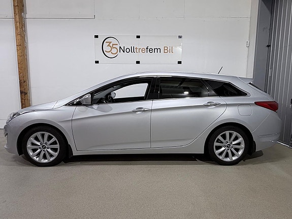 Hyundai i40 2 of 26