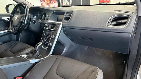 Volvo V60 17 of 20
