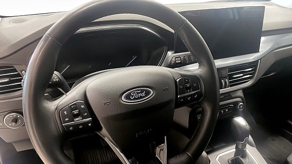Ford Focus 13 of 17