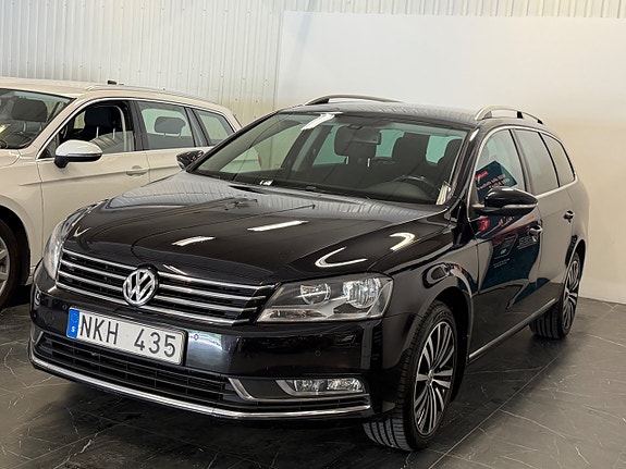 Volkswagen Passat 3 of 30