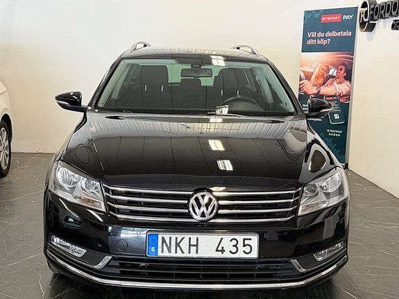 Volkswagen Passat 2 of 30