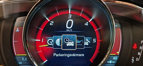 Volvo XC60 15 of 26