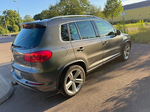 Volkswagen Tiguan 4 of 5