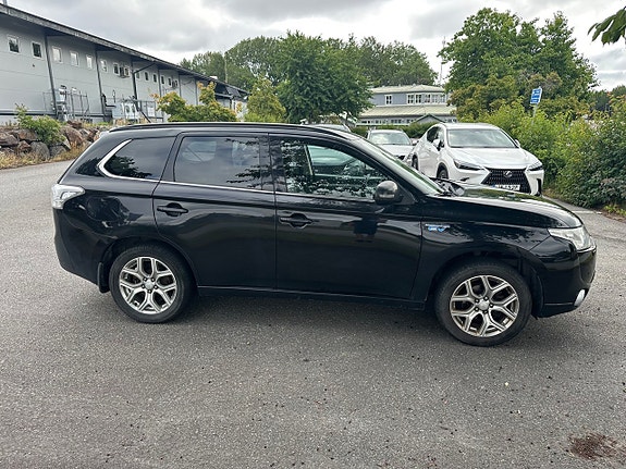 Mitsubishi Outlander 4 of 13
