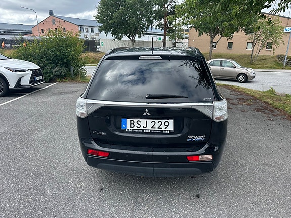 Mitsubishi Outlander 6 of 13