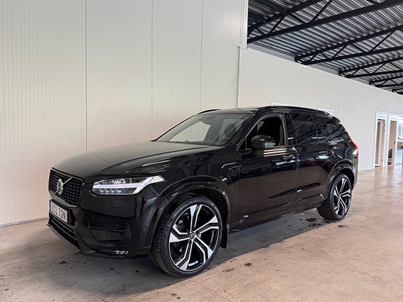 Volvo XC90 4 of 30