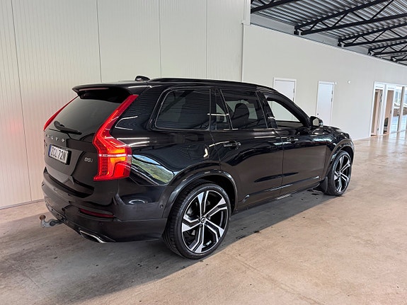 Volvo XC90 3 of 30