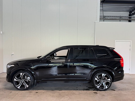 Volvo XC90 5 of 30