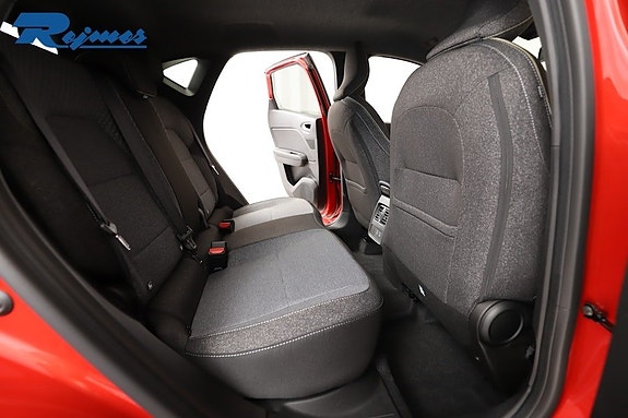 Renault Captur 8 of 27