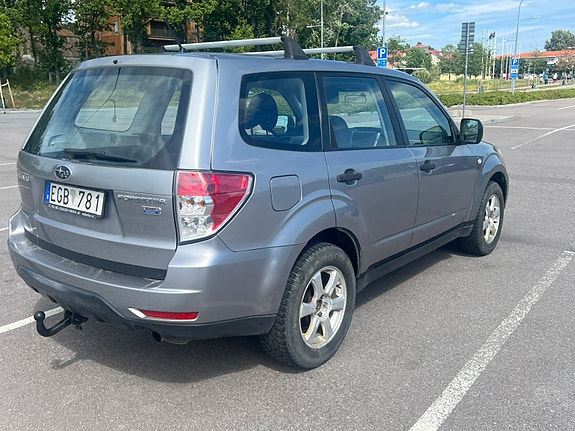 Subaru Forester 3 of 5