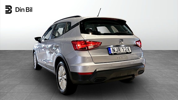Seat Arona 3 of 5