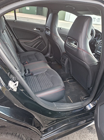 Mercedes-Benz A180 9 of 11