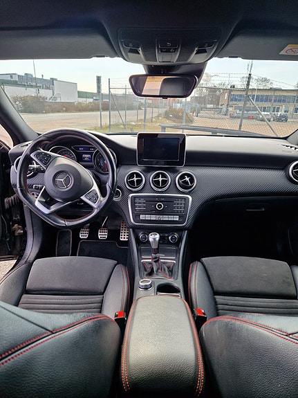 Mercedes-Benz A180 5 of 5