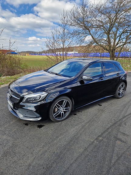 Mercedes-Benz A180 3 of 5