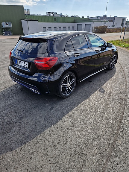 Mercedes-Benz A180 6 of 11