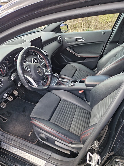 Mercedes-Benz A180 8 of 11