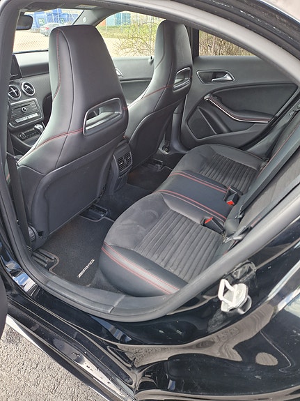 Mercedes-Benz A180 7 of 11