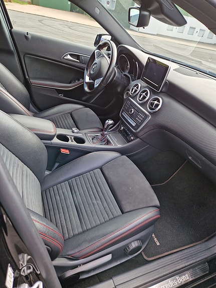 Mercedes-Benz A180 10 of 11