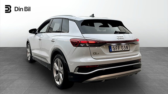 Audi Q4 e-tron 3 of 5