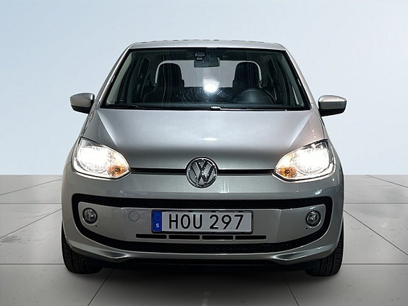 Volkswagen UP! 2 of 5