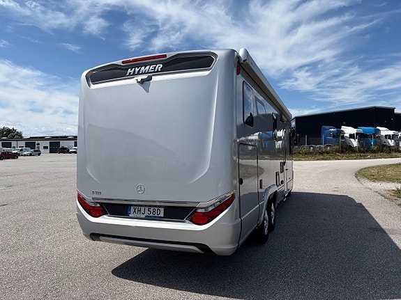 Hymer B880ML 3 of 17
