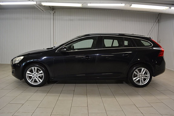 Volvo V60 3 of 18
