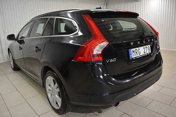 Volvo V60 4 of 18