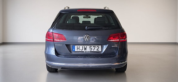 Volkswagen Passat 3 of 8
