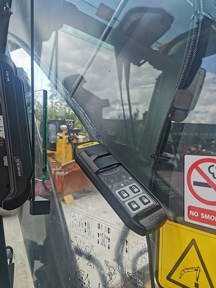 Volvo EC 230 FL 9 of 12