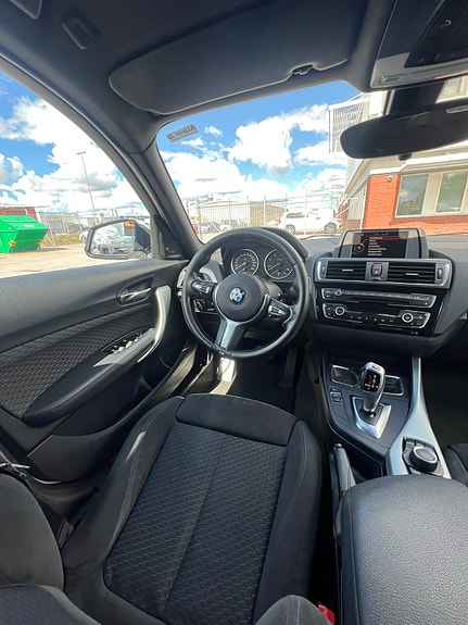 BMW 118d 11 of 12