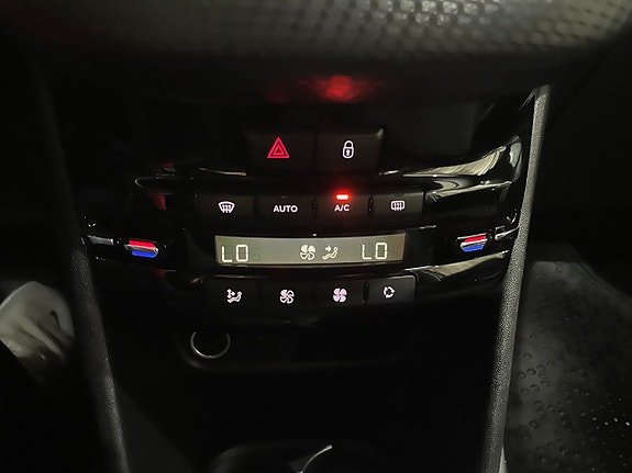Peugeot 2008 18 of 22