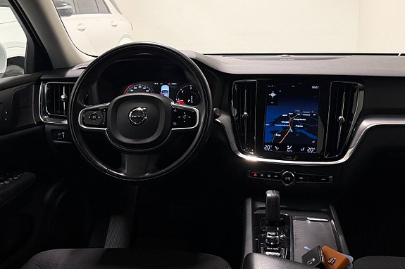 Volvo V60 9 of 27