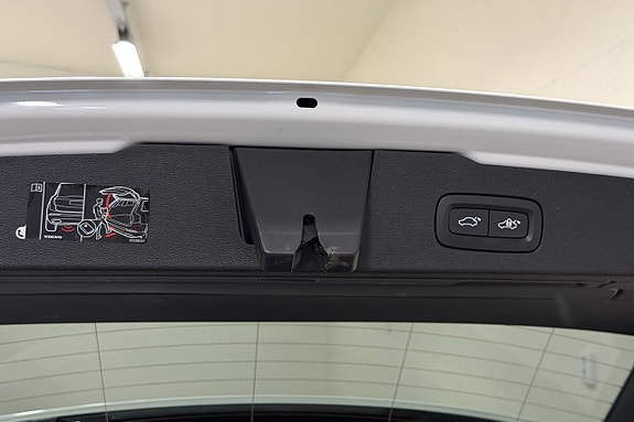 Volvo V60 22 of 27