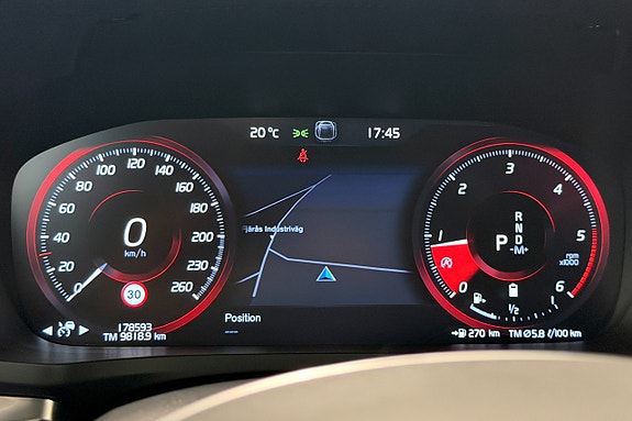 Volvo V60 10 of 27