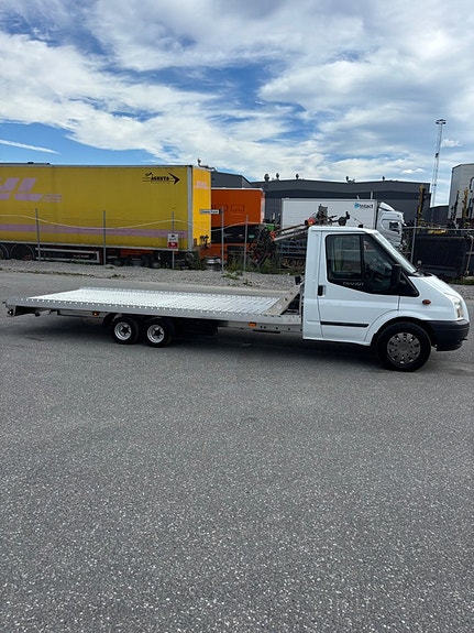 Ford Transit 17 of 21