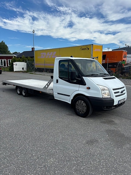 Ford Transit 4 of 5