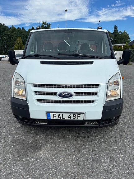 Ford Transit 19 of 21