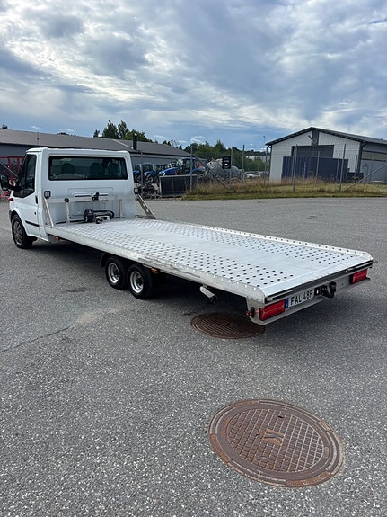 Ford Transit 3 of 5
