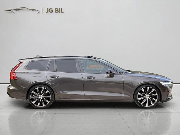 Volvo V60 9 of 26