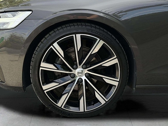 Volvo V60 23 of 26