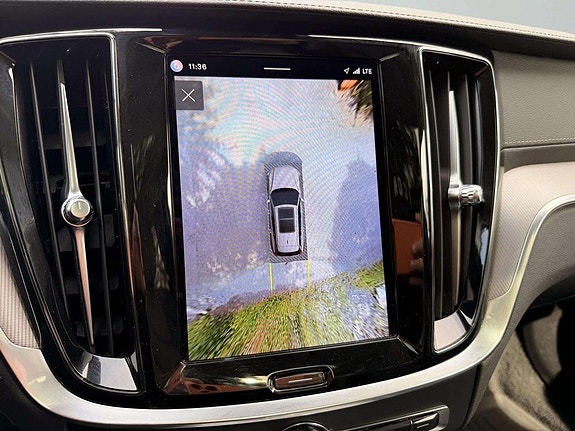 Volvo V60 22 of 26