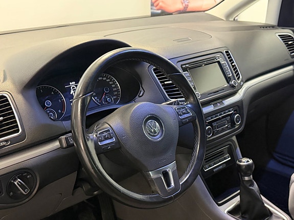 Volkswagen Sharan 9 of 28